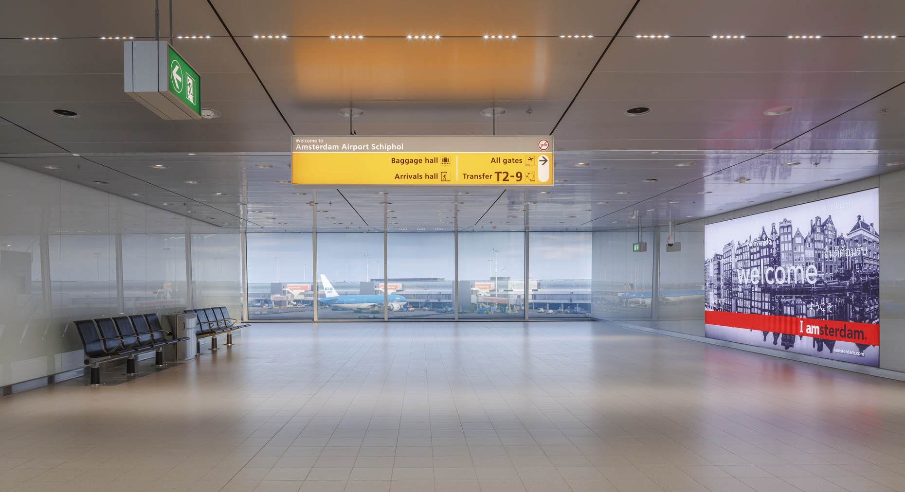 027 300 One XS Schiphol N18 websitenew