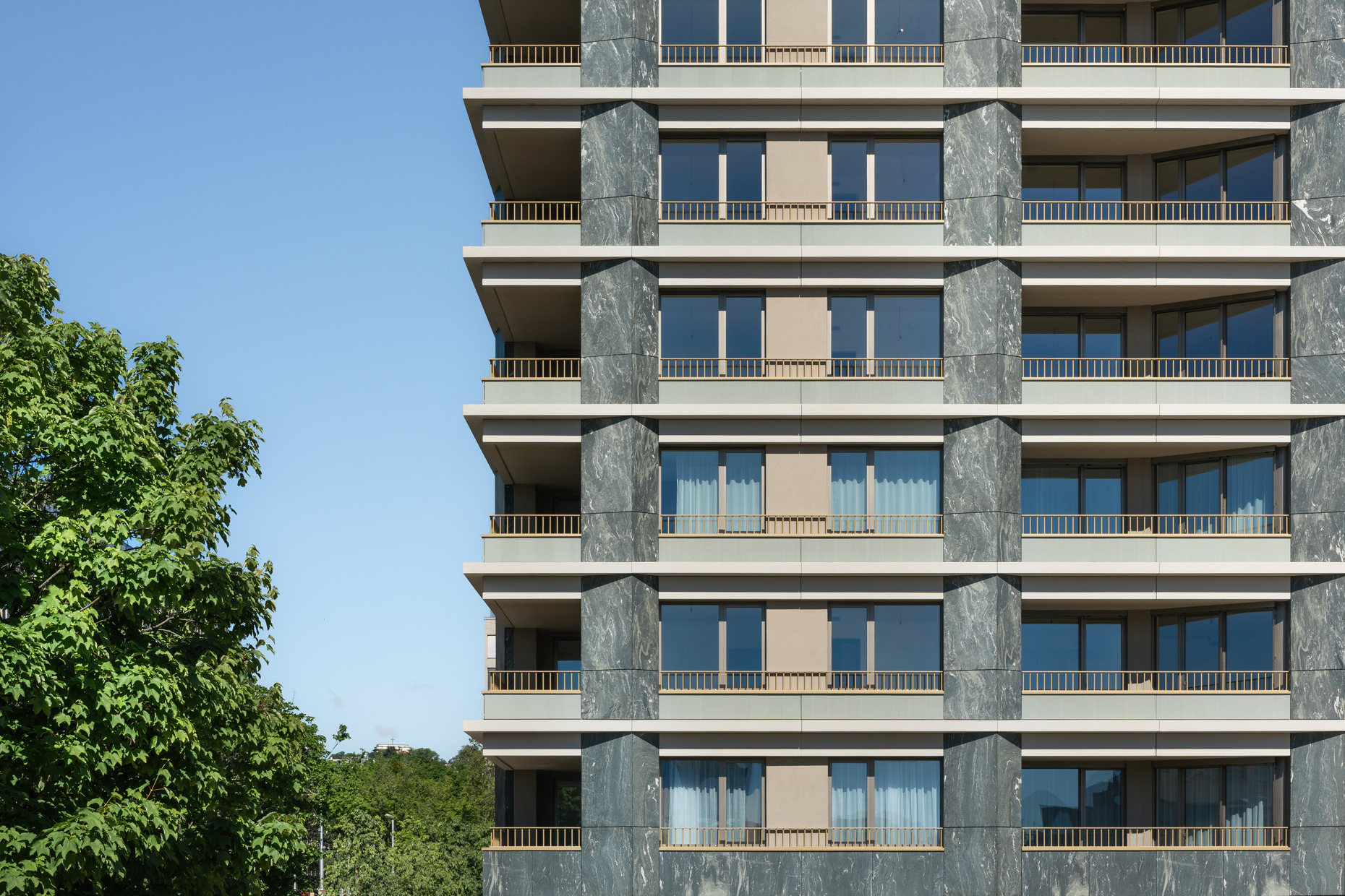 04 BCA Florian Residence Alto Real Estate webres